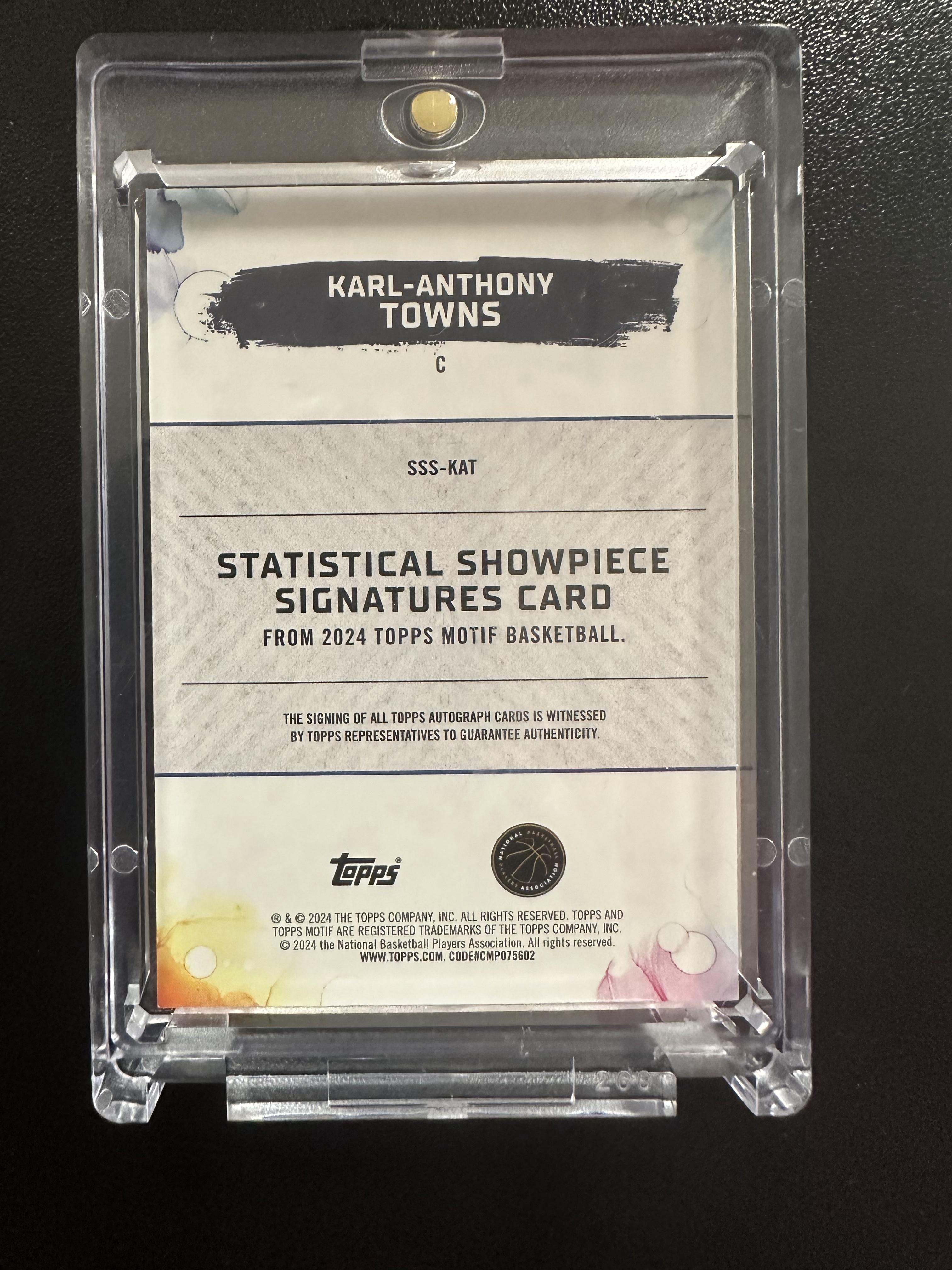Topps Karl-Anthony Towns Statistical Showpiece #/23