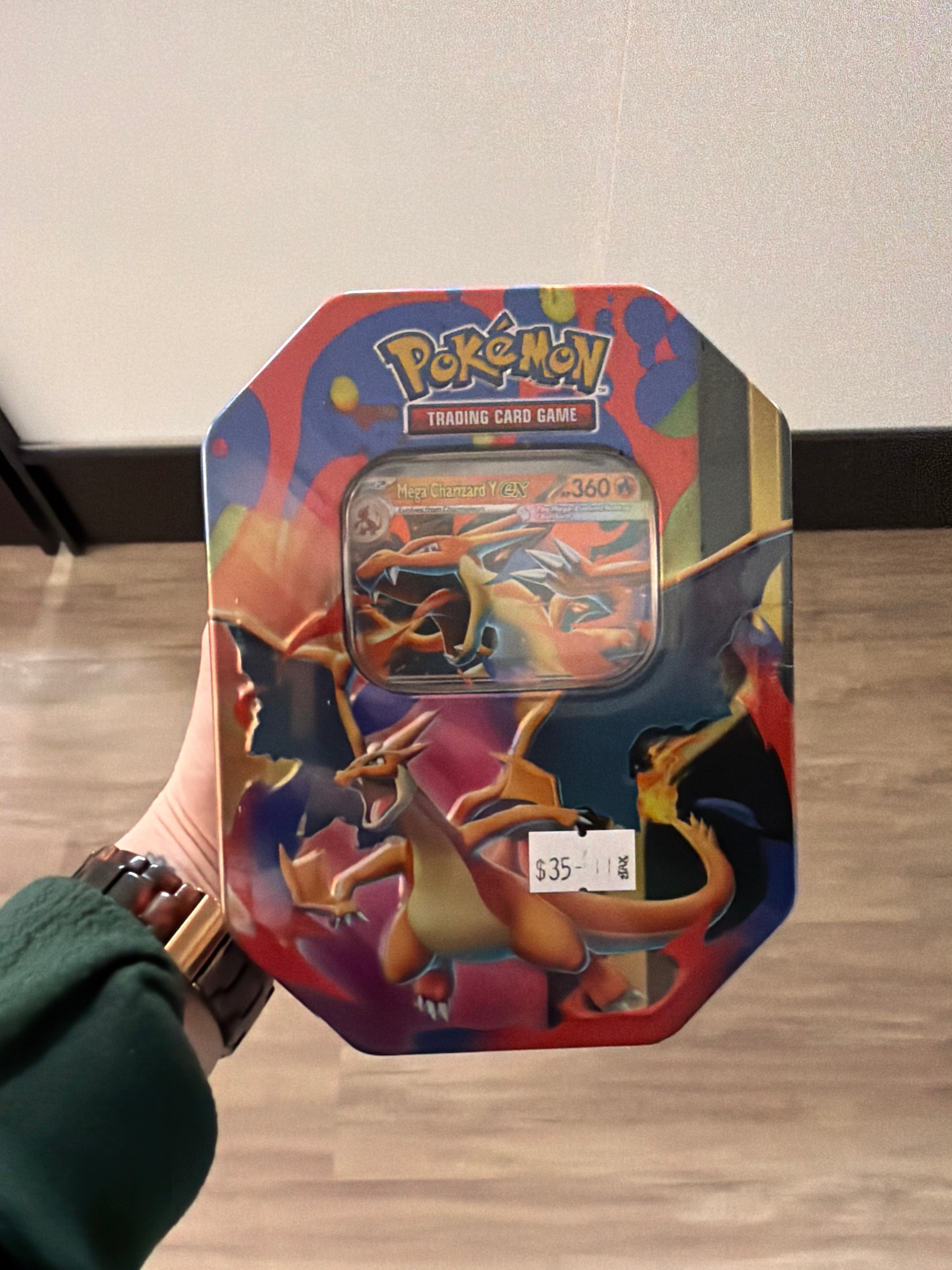 Pokemon: Mega Charizard Tin
