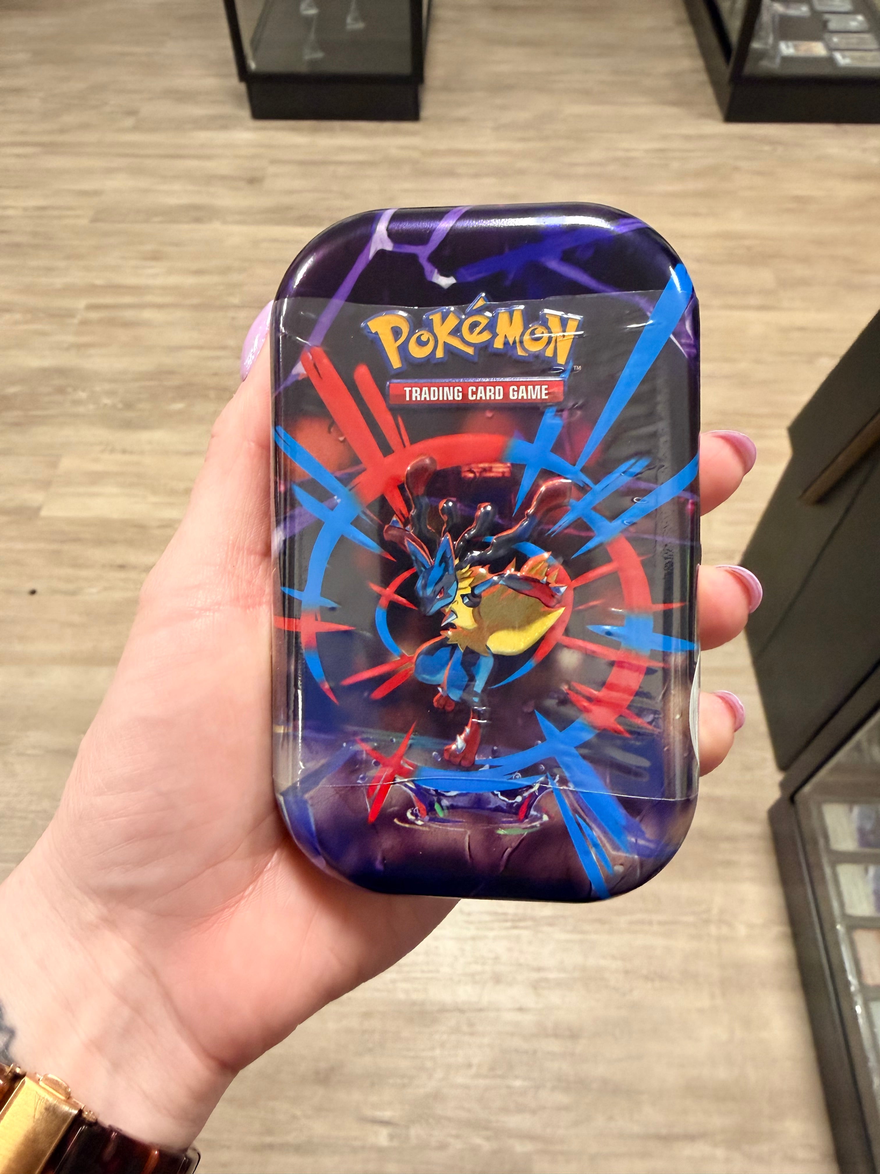Mega Heroes Mini Tin
