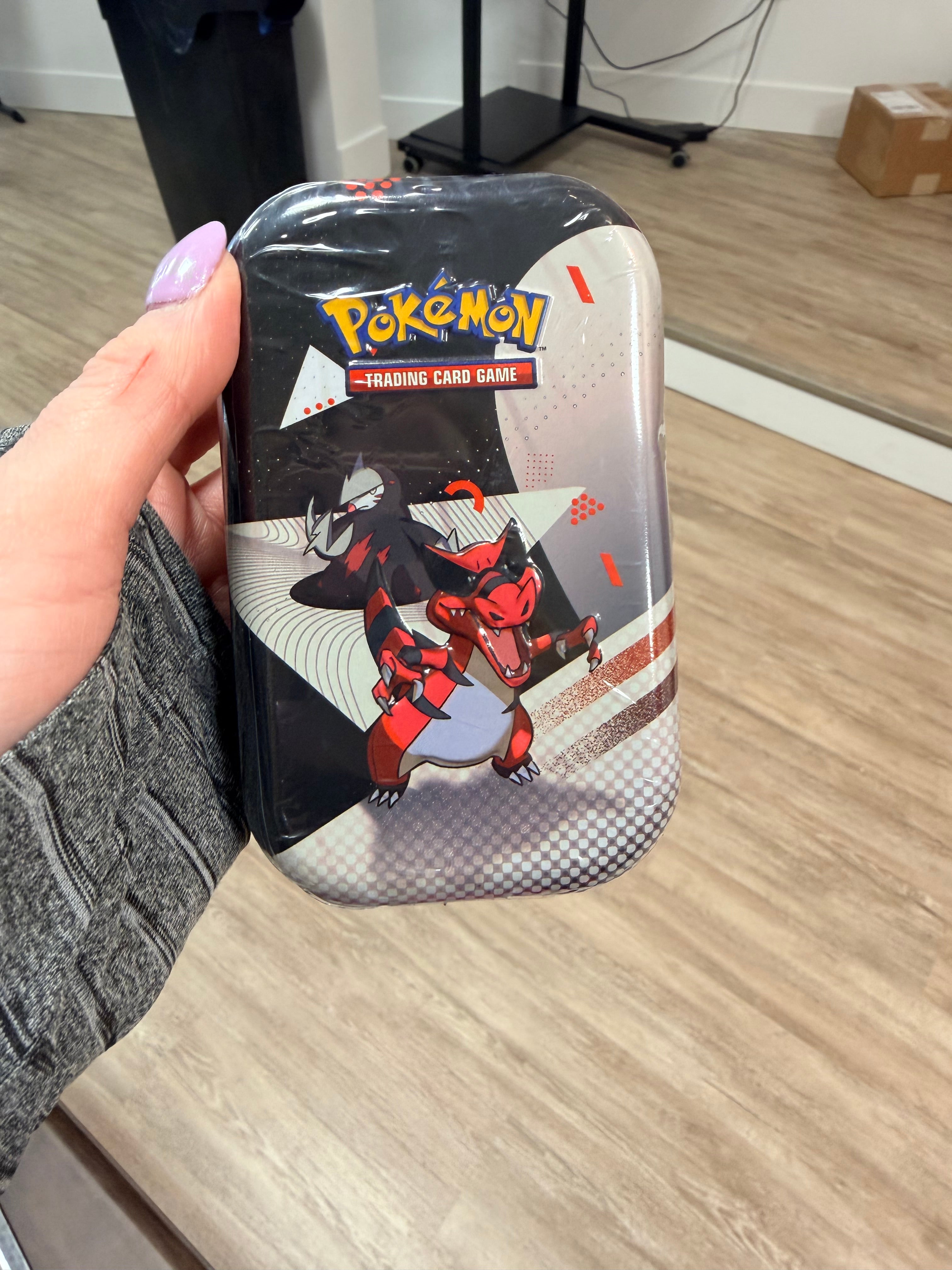 Unova Mini Tin Display