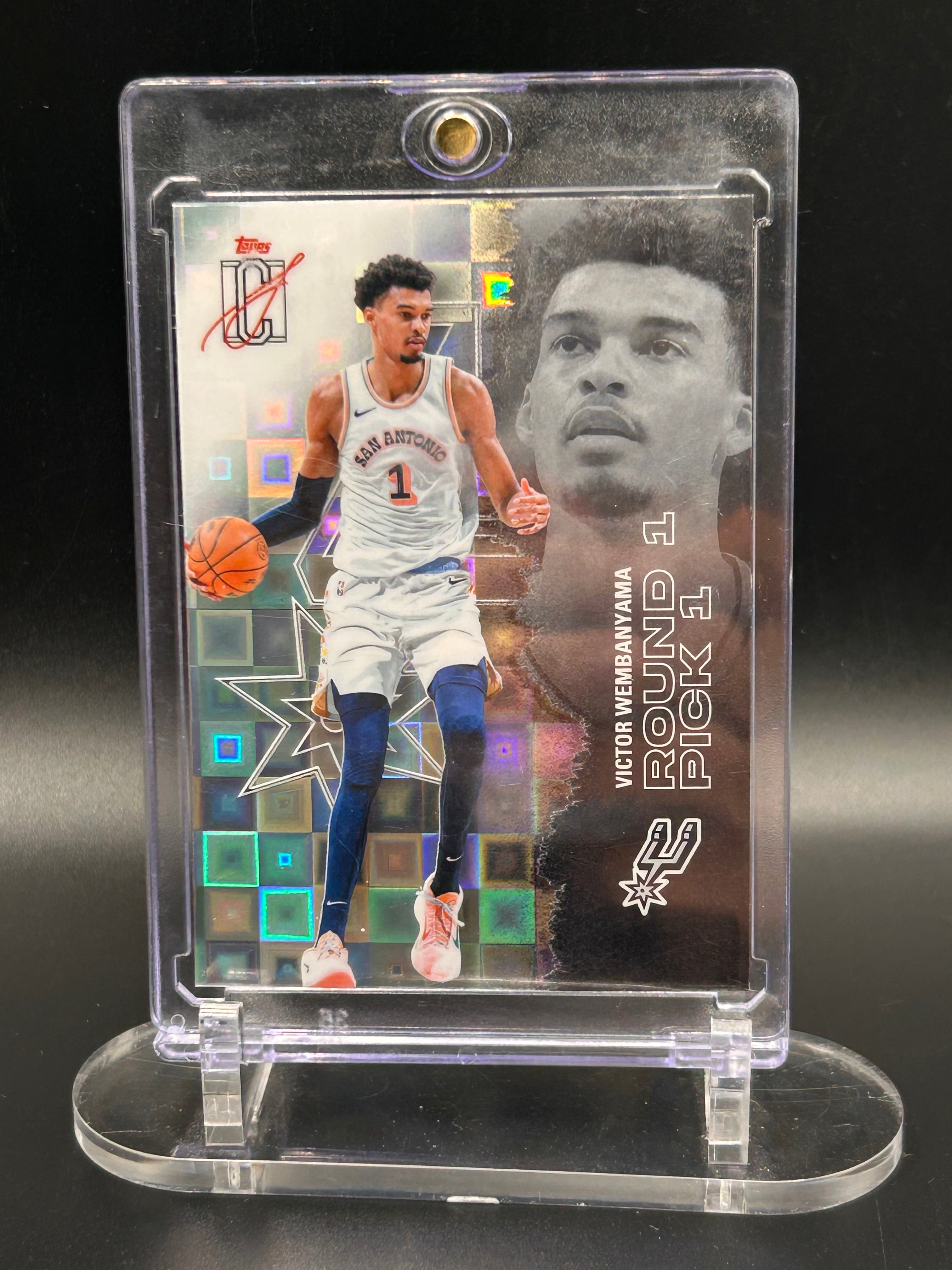 Victor Wembanyama #55 2025-26 Topps Signature Class Pandora Chrome Square Laser Parallel