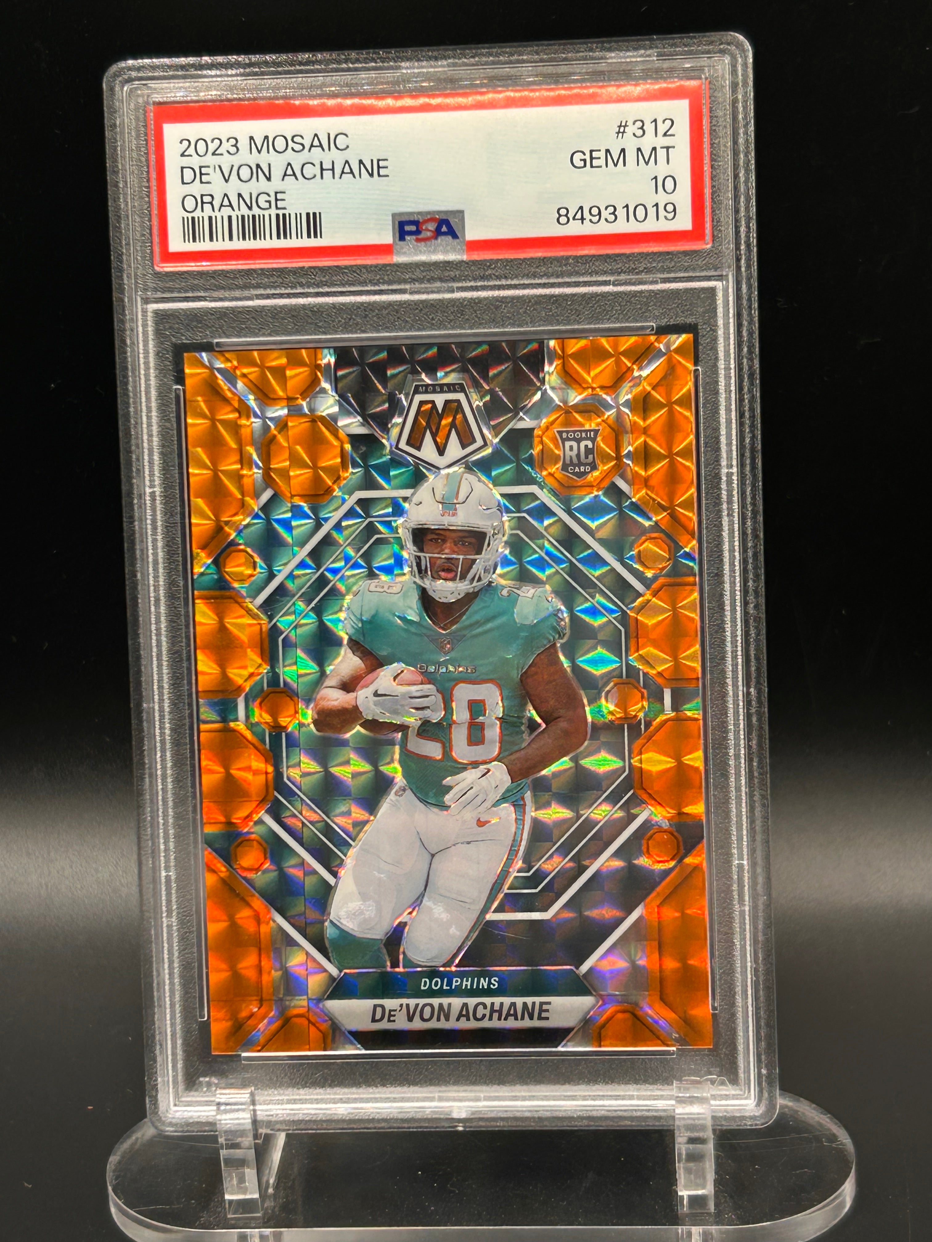 De'Von Achane #312 2023 Panini Mosaic Orange Prizm Rookie PSA 10 057/199