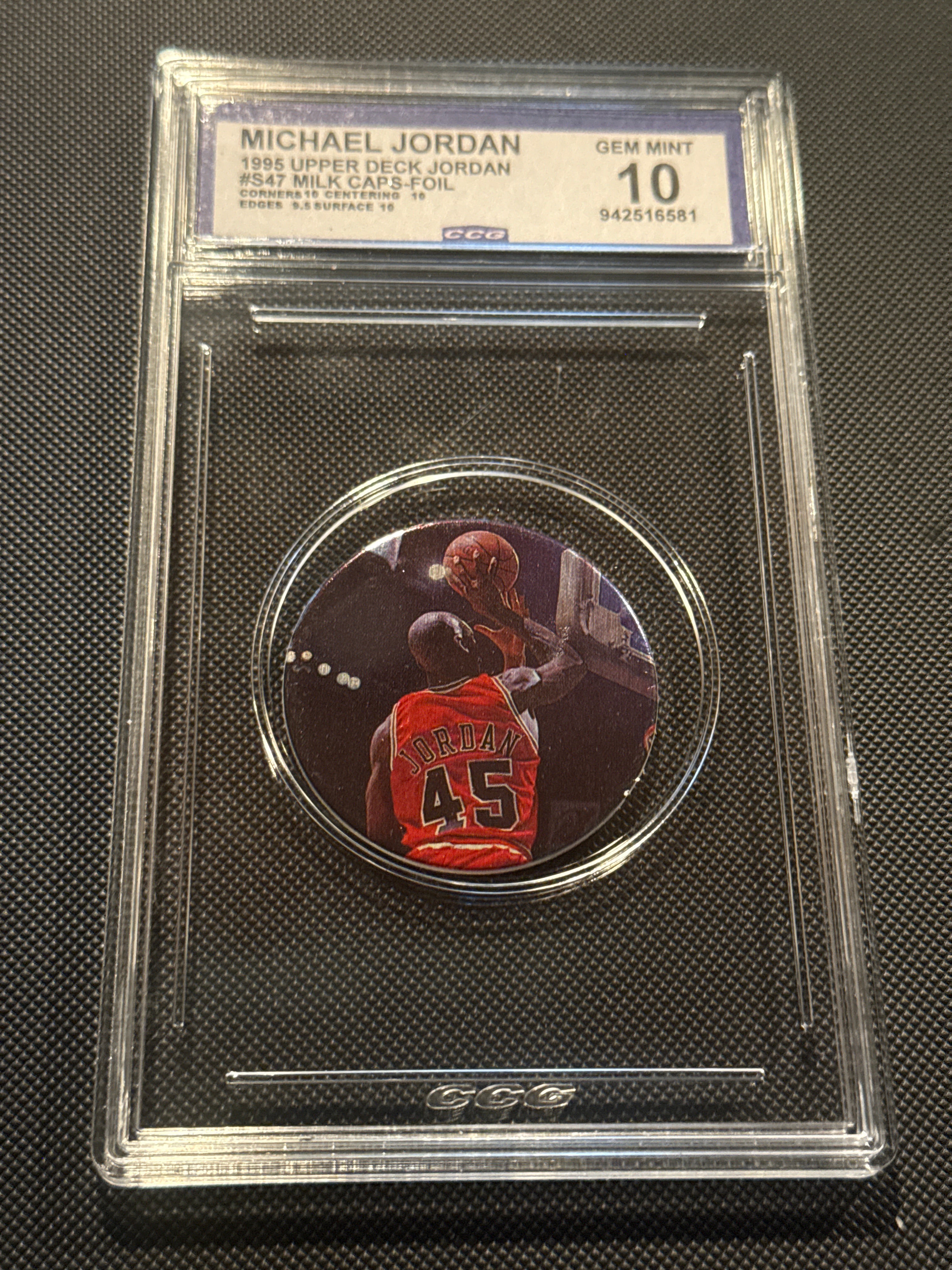 Michael Jordan 1995 Upper Deck Jordan #S47 Milk Caps - Foil